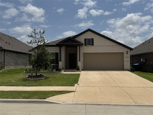 8932 Lantana Meadow Dr, Fort Worth, TX, 76131-1932 | Card Image