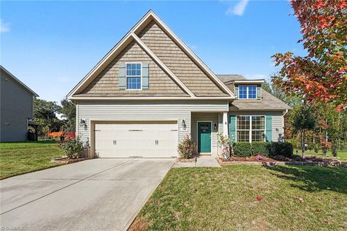 506 Bluffwood Court, Kernersville, NC, 27284 | Card Image