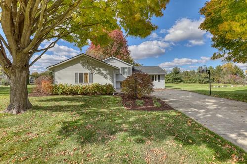 W355N5745 Lisbon Road, Oconomowoc, WI, 53066 | Card Image