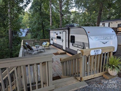 371-122 Oak St, Badin Lake, NC, 28127 | Card Image