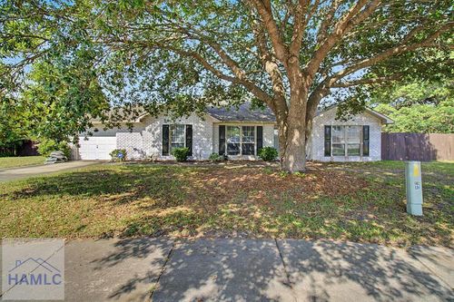 404 Clairemore Ct, Hinesville, GA, 31313-8312 | Card Image