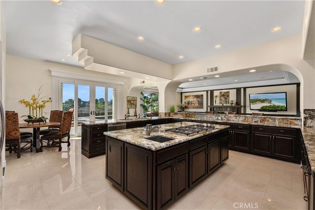 49 Poppy Hills Rd, House other with 6 bedrooms, 7 bathrooms and 3 parking in Laguna Niguel CA | Image 13