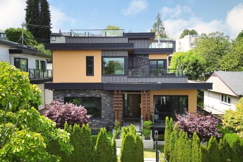 3521 Puget Dr, Vancouver, BC, V6L2T6 | Card Image