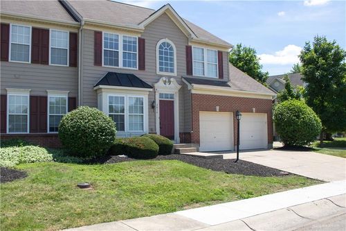 2614 Congressional Cir, Beavercreek, OH, 45431-1595 | Card Image