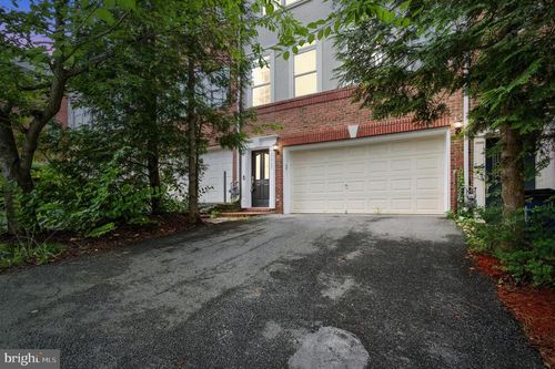 47565 Royal Burnham Ter, STERLING, VA, 20165-5188 | Card Image