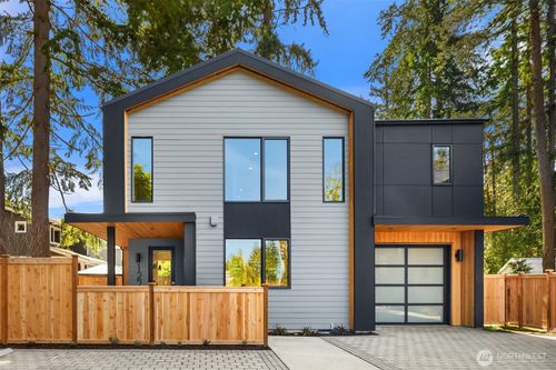 12249 Ne 66th St, Kirkland, WA, 98033-8547 | Card Image