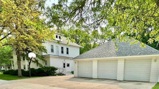 Garage | Image 7