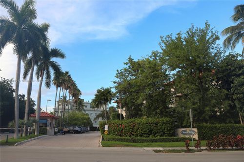 apt-3030-55 Ocean Lane Dr, Key Biscayne, FL, 33149-1443 | Card Image