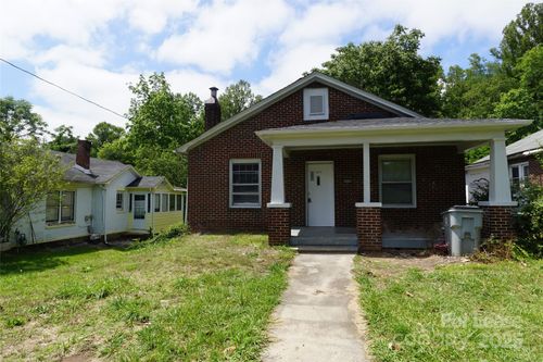 537 Vance St Nw, Lenoir, NC, 28645-4138 | Card Image