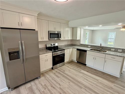 5124 Bellows Ln, Virginia Beach, VA, 23455 | Card Image