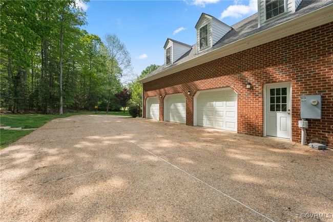 15506 Chesdin Landing Ct, House other with 5 bedrooms, 5 bathrooms and null parking in Chesterfield VA | Image 6