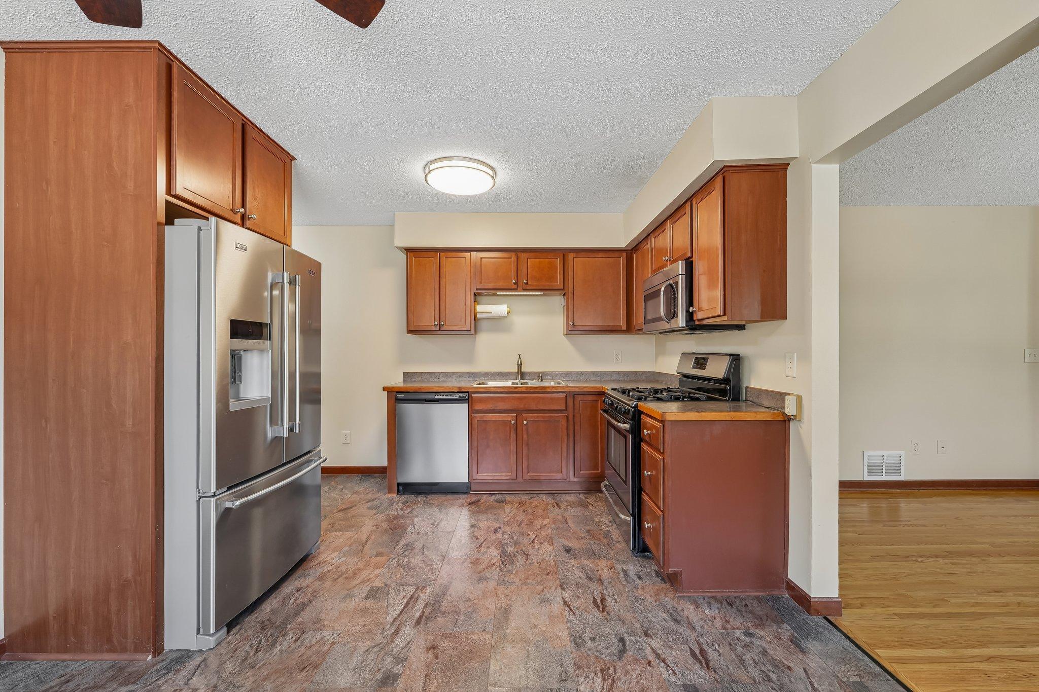 Residential Income in Columbia Heights 4