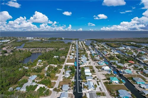 16091/093 Porto Bello Street, Bokeelia, FL, 33922 | Card Image