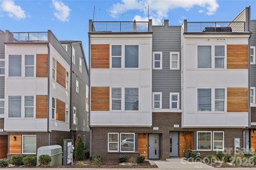 2115 Isom St, Charlotte, NC, 28208-5791 | Card Image