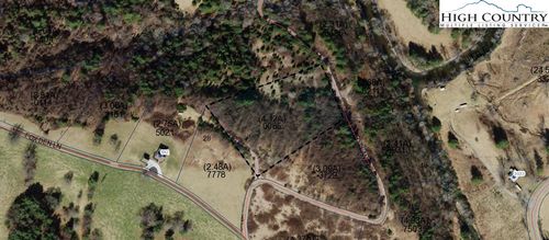 26-26 Fox Run Ln, Sparta, NC, 28675-9818 | Card Image