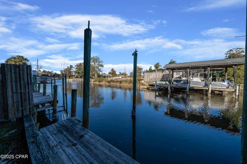 1353 Capri Dr, Panama City, FL, 32405-4806 | Card Image