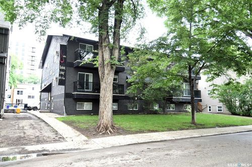 8-441 4th Ave N, Saskatoon, SK, S7K2M4 | Card Image