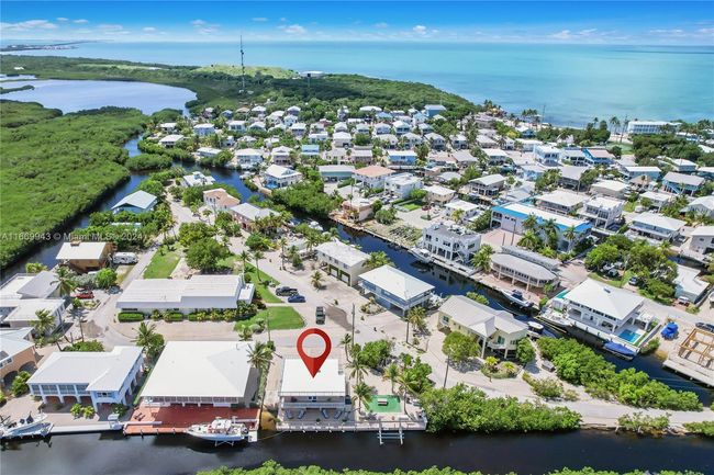 127 - 127 S Layton Dr, House other with 3 bedrooms, 2 bathrooms and null parking in Long Key FL | Image 4
