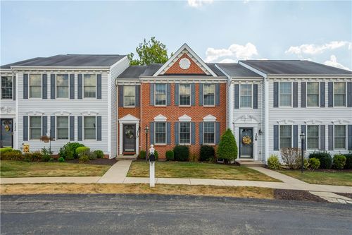 310 Trotwood Dr, Coraopolis, PA, 15108-8902 | Card Image