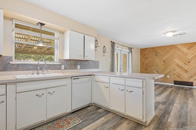5509 Crosswind Dr, House other with 3 bedrooms, 2 bathrooms and null parking in Windcrest TX | Image 11