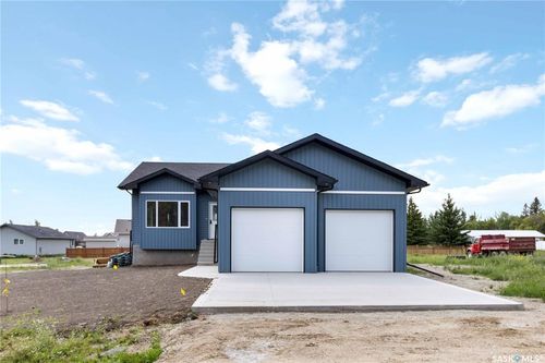 210 2 St S, Waldheim, SK, S0K4S4 | Card Image