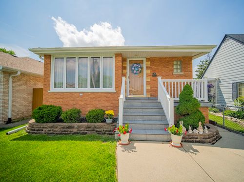 7806 Neenah Ave, Burbank, IL, 60459-1130 | Card Image