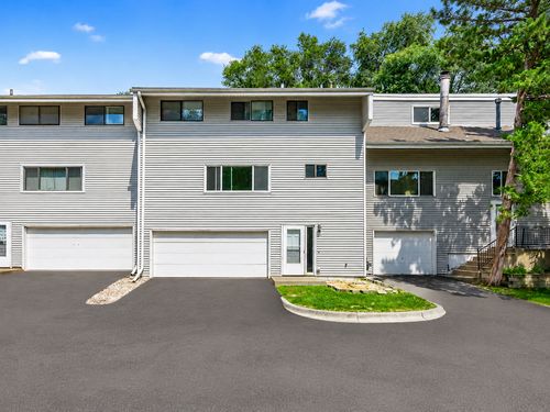 6618 Camden Dr, Brooklyn Center, MN, 55430-1631 | Card Image