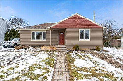 main-18 Princess Street, St Catharines, ON, L2P2R1 | Card Image