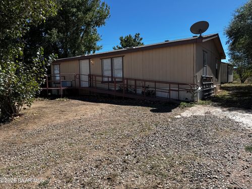 385 W Granada Dr, Paulden, AZ, 86334-6015 | Card Image