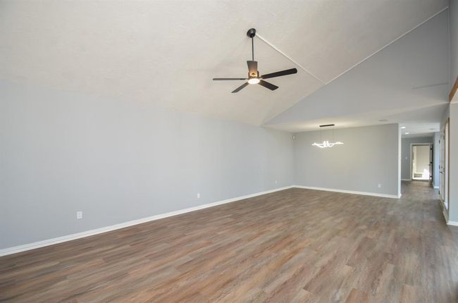 48 Artesia, Home with 3 bedrooms, 2 bathrooms and null parking in Conroe TX | Image 13