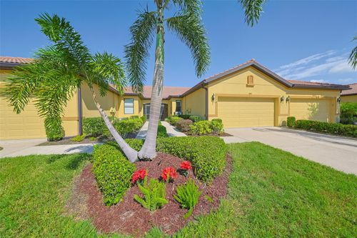 329 Bluewater Falls Ct, APOLLO BEACH, FL, 33572-3136 | Card Image