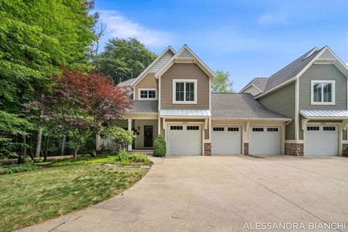 1955 Bower St, Holland, MI, 49424-2425 | Card Image