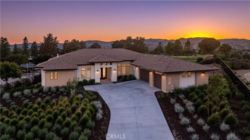 699 Waterford Ct, Paso Robles, CA, 93446-6361 | Card Image