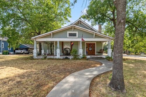 707 N Magnolia Ave, Hubbard, TX, 76648-2161 | Card Image