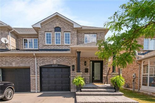 1777 Alessia Ave, Burlington, ON, L7L7L5 | Card Image