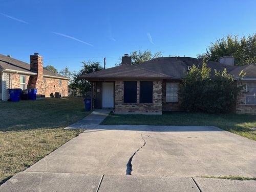 810 Woodland Ct, Kennedale, TX, 76060-5450 | Card Image