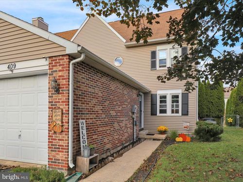 409 Washington Blvd, WOMELSDORF, PA, 19567-1432 | Card Image