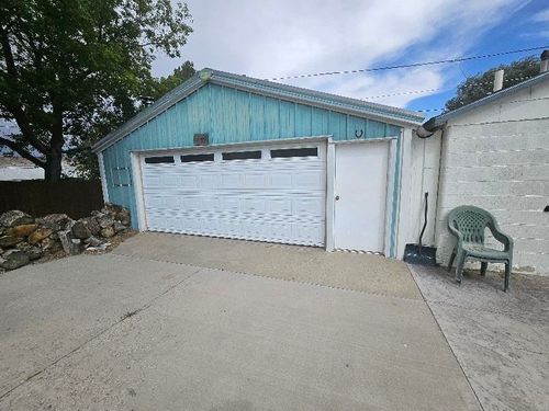 231 Logan St, Green River, WY, 82935-5204 | Card Image