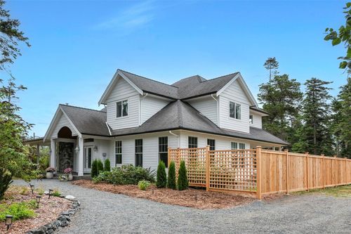 485 Southwind Rd, Comox, BC, V9M3T9 | Card Image