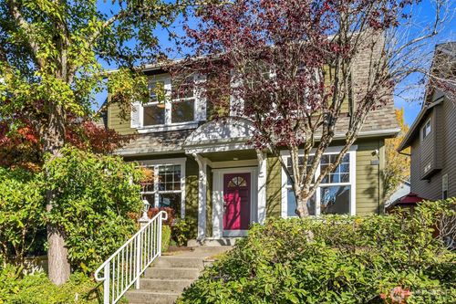 1771 14th Ln Ne, Issaquah, WA, 98029-7637 | Card Image
