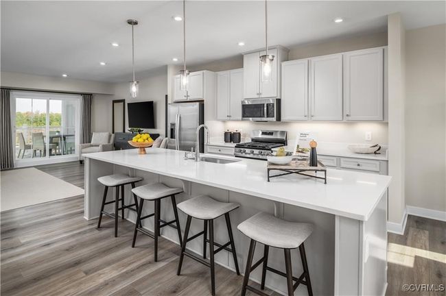 12151 Calgary Loop, Condo with 3 bedrooms, 3 bathrooms and null parking in Chester VA | Image 5