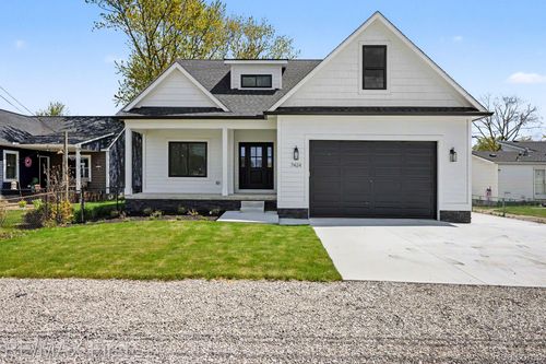 7424 Dyke Rd, Clay, MI, 48001-3012 | Card Image