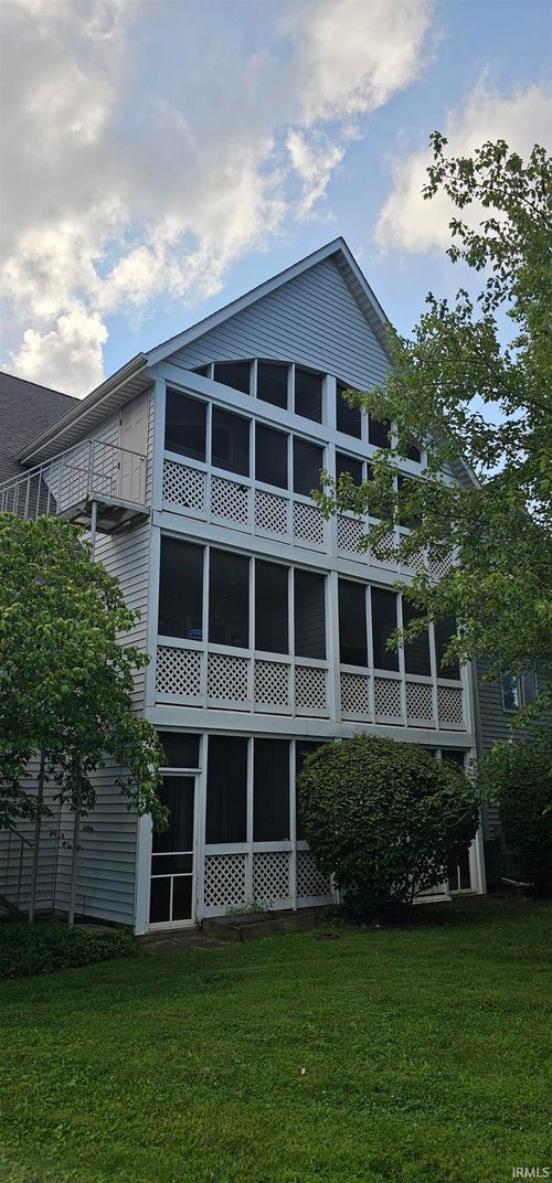 1376 S College Mall Rd, Bloomington, IN, 47401-6100 | Card Image