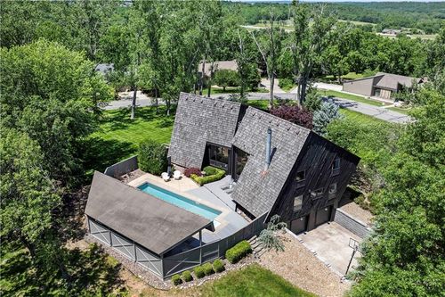 20413 Crickett Ln, Lenexa, KS, 66220-3323 | Card Image