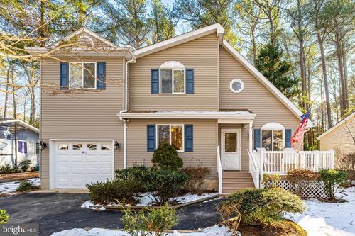 29 Pinehurst Rd, OCEAN PINES, MD, 21811-1619 | Card Image