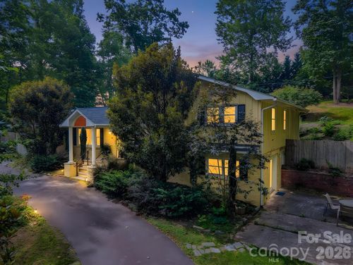 111 Dogwood Dr, Black Mountain, NC, 28711-2632 | Card Image