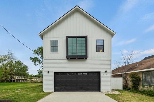 727 E 40th St, Houston, TX, 77022-4735 | Card Image