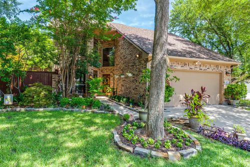 327 Kahala Dr, Dallas, TX, 75218-1179 | Card Image