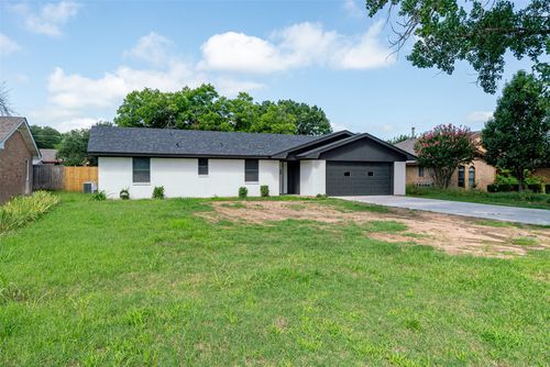 1356 N Dale Ave, Stephenville, TX, 76401-1603 | Card Image