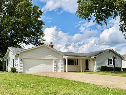 1008 Columbus Cir S, Ashland, OH, 44805-4523 | Card Image